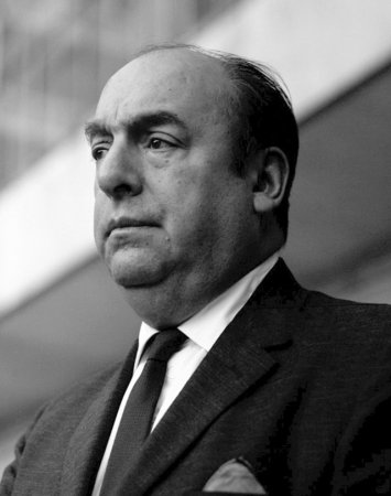 Pablo Nerudanın Nobel çıxışı: “Şeir qan və qaranlıqla yazılır”