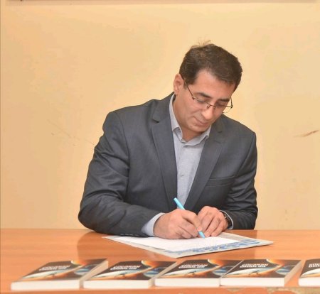 Fərid Muradzadədən şeir