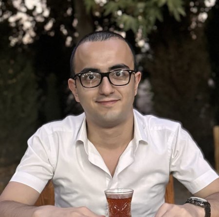 Gənc yazıçı Şamil Həsənlə söhbət