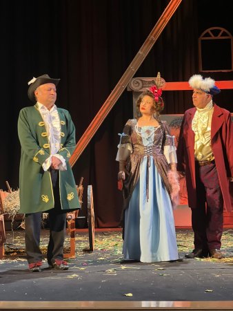 “Aldanmış ər” tamaşasının premyerası olub