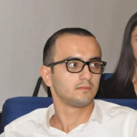 Nisşe belə desəydi, dəryazla arxasınca düşərdim…