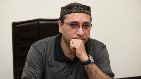 Mahmənzər Məmmədrəsul qızı- "Paytaxt oğlanının ədiblər  aləminə triumfal gəlişi"